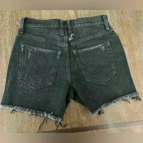 NWT FREE PEOPLE size 24 black denim frayed hem destroyed shorts - Picture 4 of 5